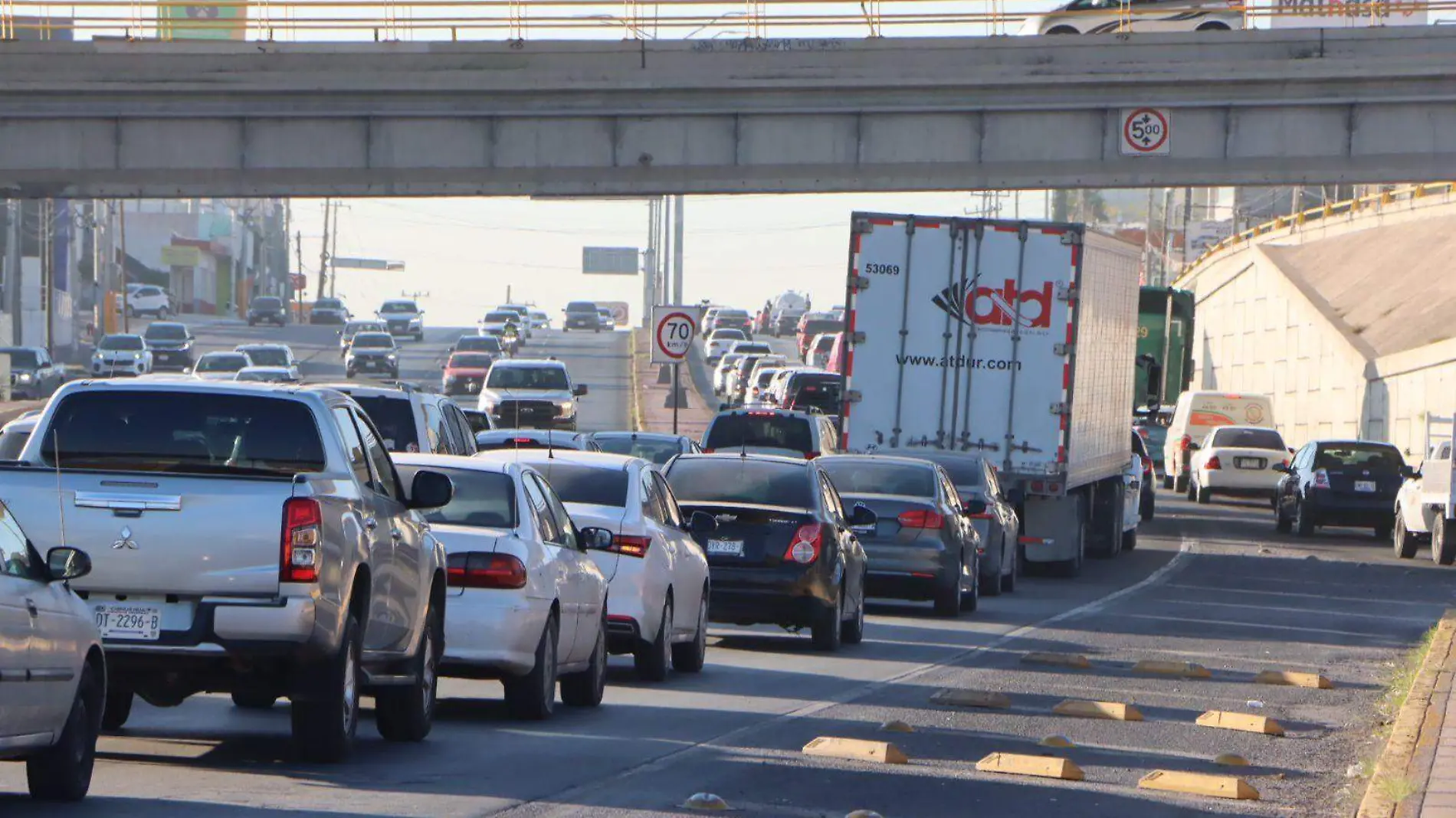 periférico de la juventud trafico carros autos 